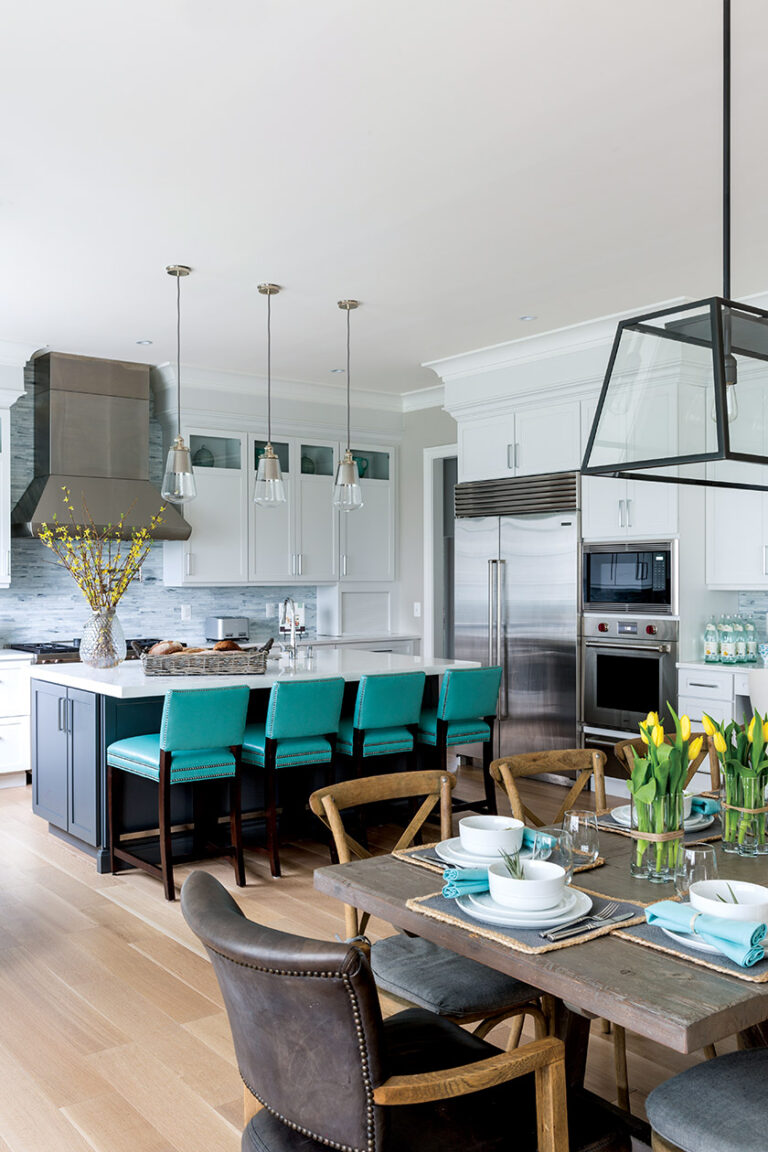 Working with the homeowner from the project’s inception to create a functional design that doesn’t sacrifice style. INTERIOR DESIGN: Sandra Meyers Design Studio PHOTOGRAPHY: Angie Seckinger