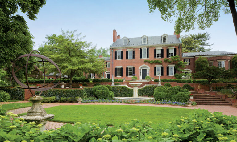 A historic renovation in Georgetown. ARCHITECTURE: Rill Architects PHOTOGRAPHY: Gordon Beall