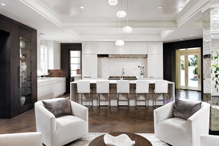 A light-filled, modern kitchen offers a warm welcome. ARCHITECTURE: Studio 360 LLC PHOTOGRAPHY: BOB NAROD