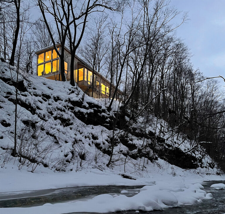 A retirement house on New York’s Canadaway Creek takes in natural light and seasonal views. ARCHITECTURE: Carter + Burton Architecture, PLC PHOTOGRAPHY: Carter + Burton Architecture