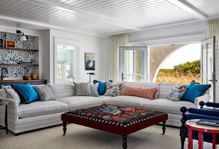 Beachfront residence in Bethany Beach, DE.INTERIOR DESIGN: Crosby Jenkins Associates, Inc. PHOTOGRAPHY: Stacy Goldberg