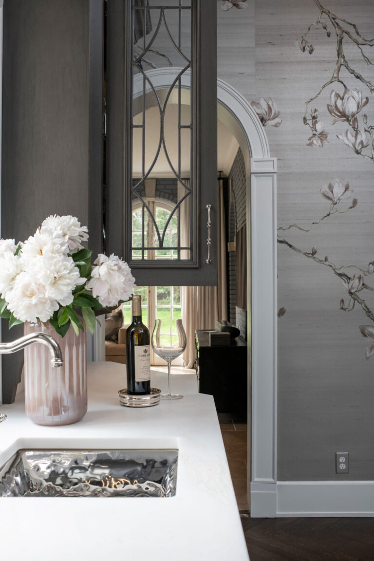 Historic home in Guilford Neighborhood of Baltimore.INTERIOR DESIGN: Crosby Jenkins Associates, Inc. PHOTOGRAPHY: Whitney Wasson