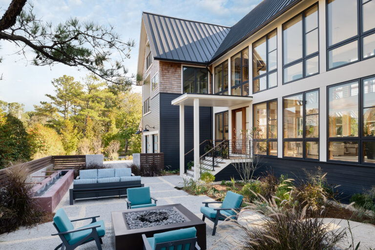 INTERIOR DESIGN: Manlove and Company Interiors PHOTOGRAPHY: Stylish Productions